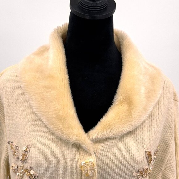 Vintage Snowflake Sequin Chenille Cardigan Sweater Womens Faux Fur Collar Cream - Picture 4 of 8